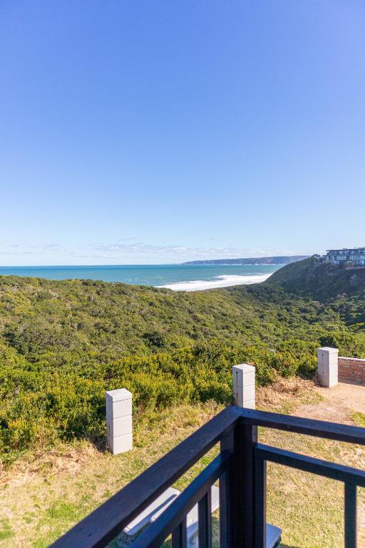 Vista Villa, Ocean & Mountain Views, Fire Pit - Image 24