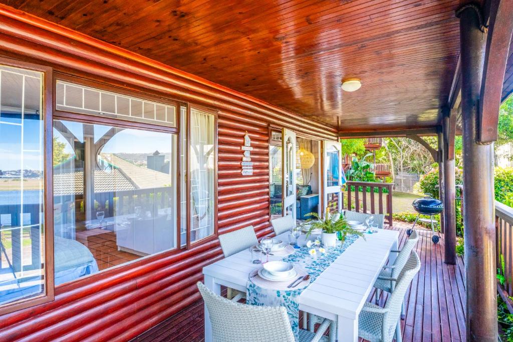 Knysna River Club - Sunbird Cottage - Image 10