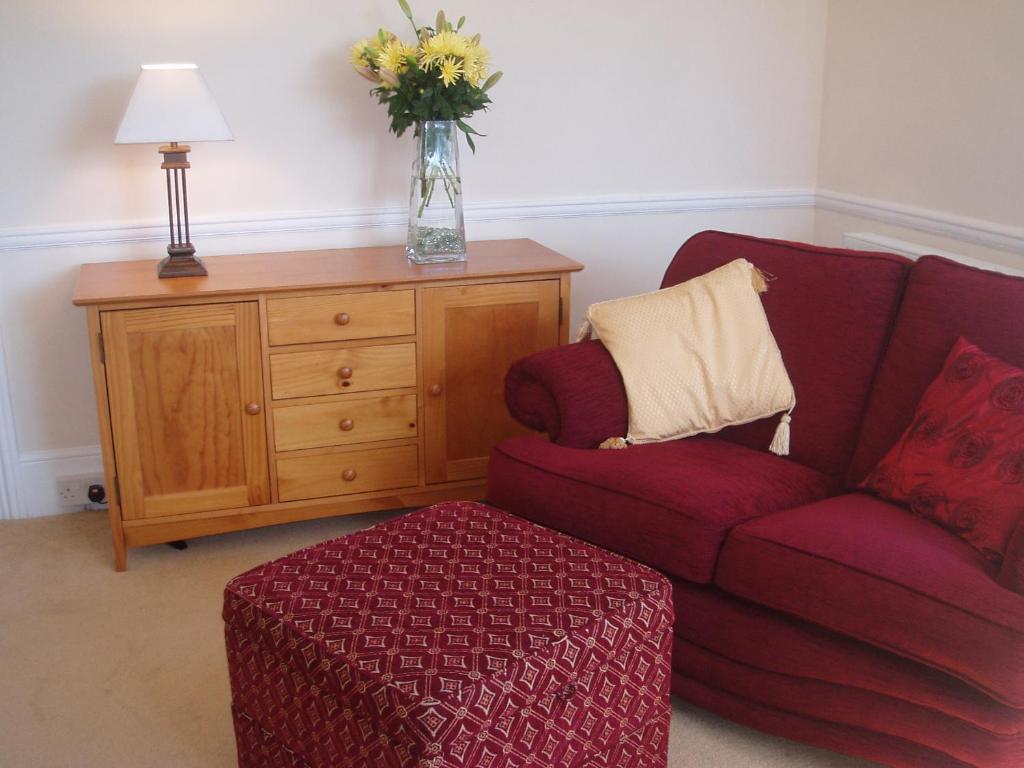 Copper Beech Rooms in Newquay Traveleto