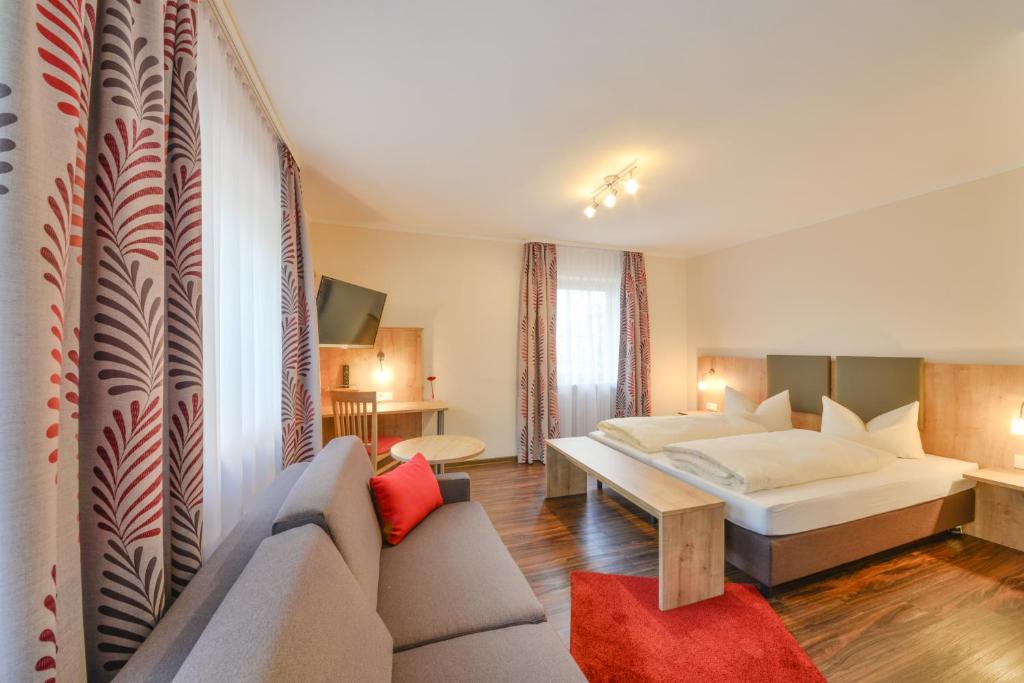 Hotel Gasthof Hainzinger - Housity