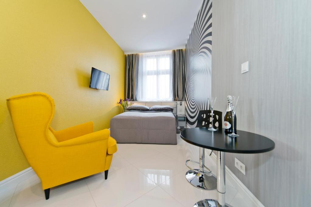 Softly Residence - Queen Room