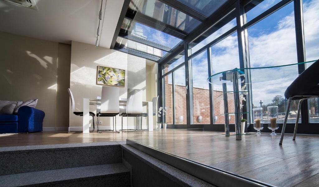 Softly Residence - Penthouse Apartment
