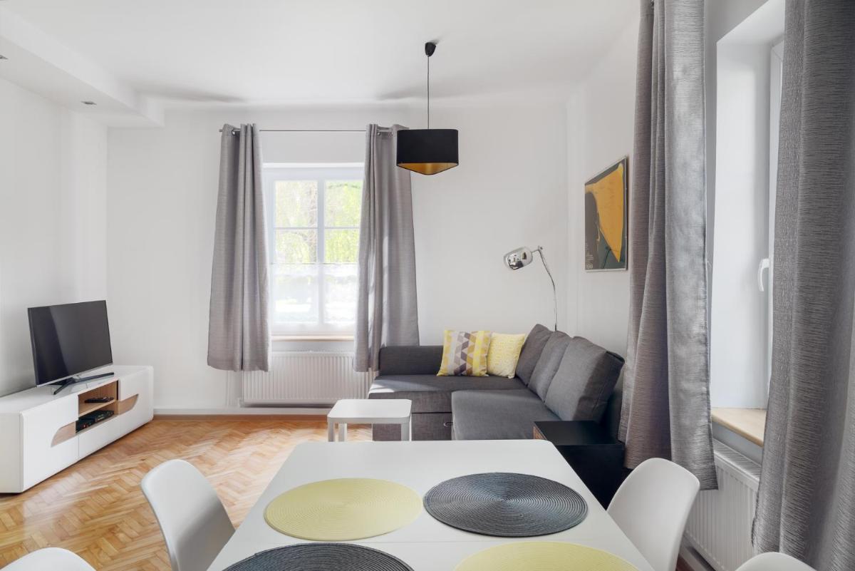 Suitetrails - Evva & Peppe Old Town Flat