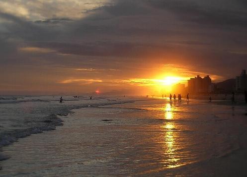 Suitetrails - Apartamento na Praia Grande