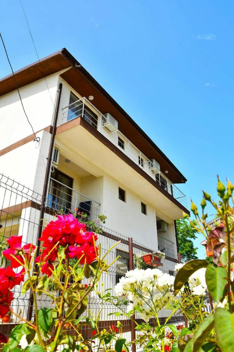 Casa Kmy - Housity