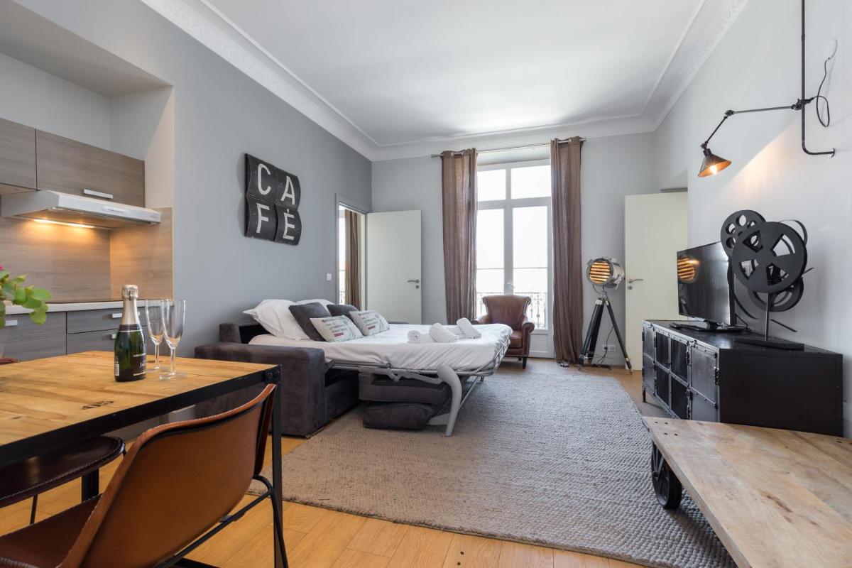 Florella Jean Jaures Apartment - Housity