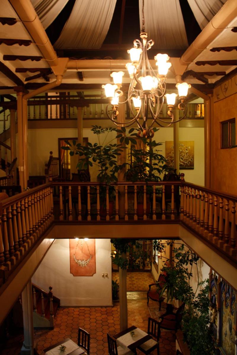 Hotel Casa San Rafael - Housity