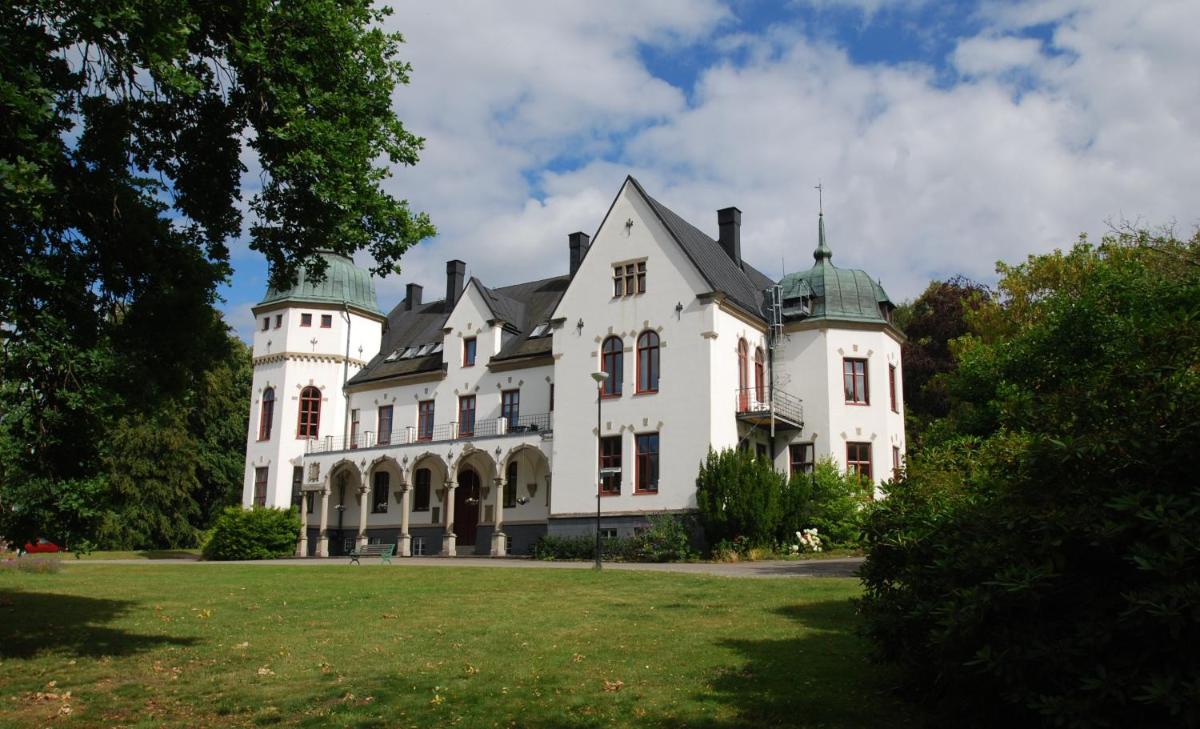 Suitetrails - Hellidens Slott och Vandrarhem
