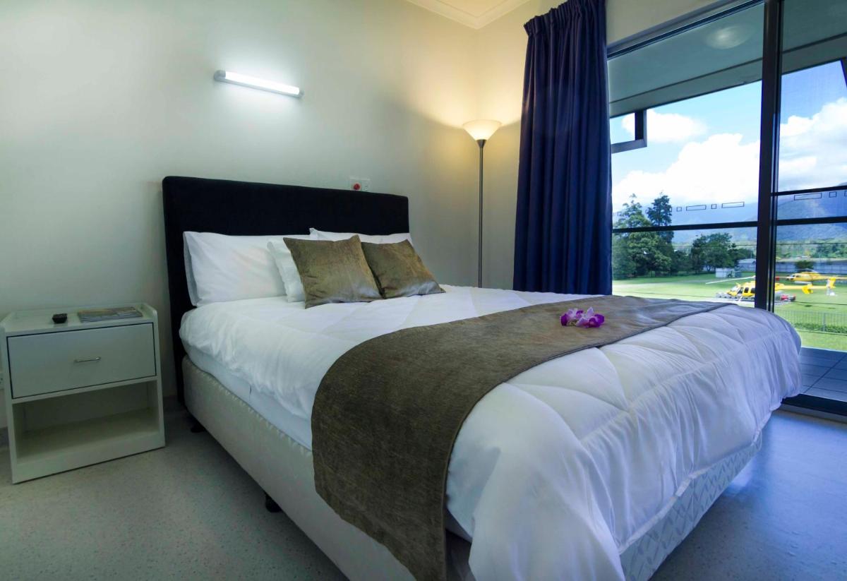 Suitetrails - Crossroads Hotel Lae