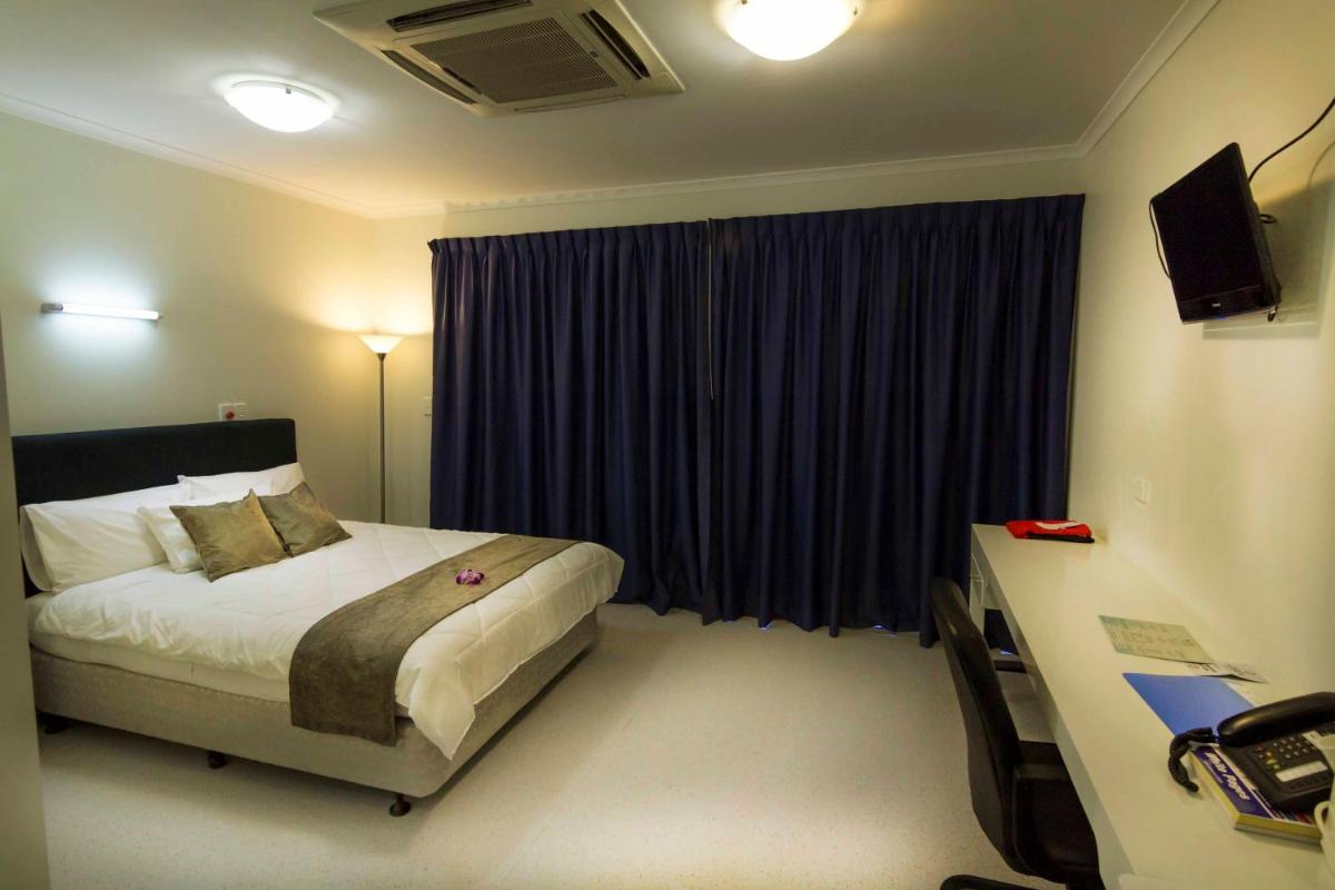 Suitetrails - Crossroads Hotel Lae