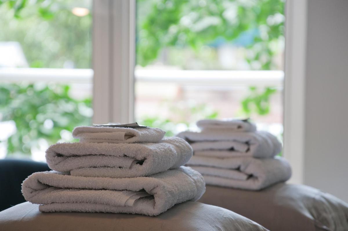 Suitetrails - Bed & Breakfast WestViolet