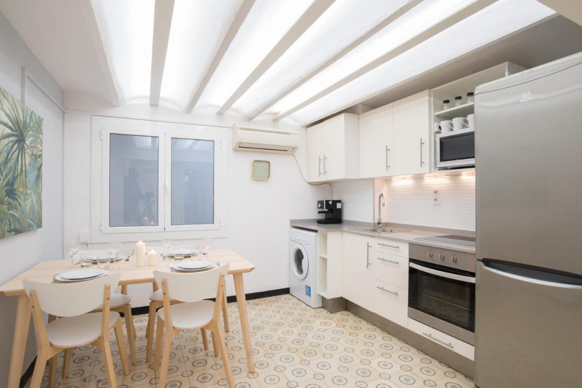 Charming Apartment in Sagrada Familia - Housity