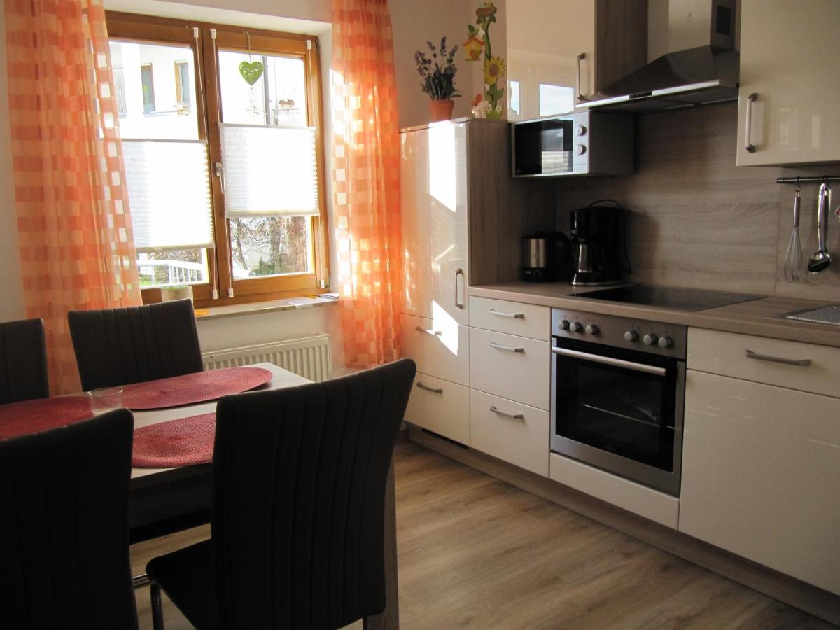 Suitetrails - Ferienwohnung Abendstille mit Balkon und TG