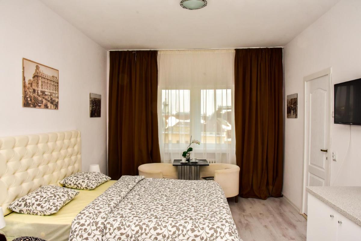 Nostalgia Central Studio - Housity