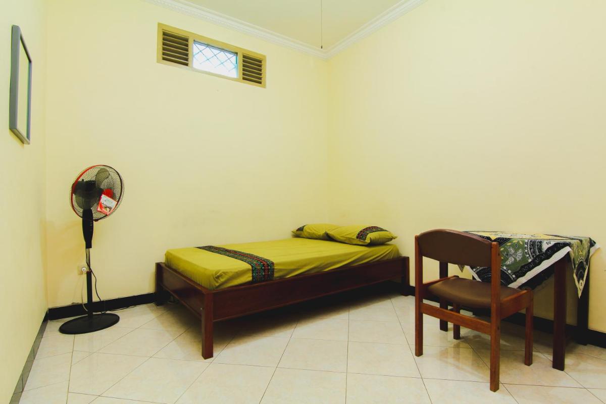 Griya Batik Giri Sekar Homestay - Housity