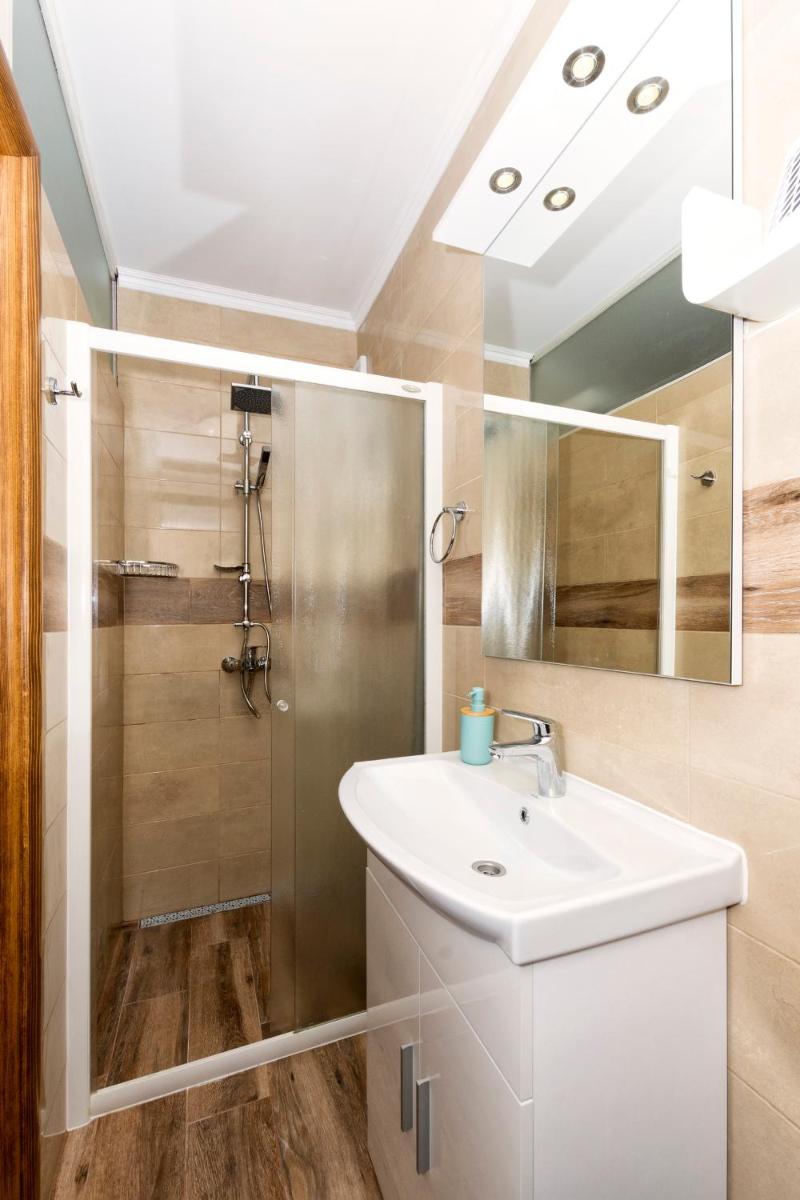 Suitetrails - Old Split Apartment