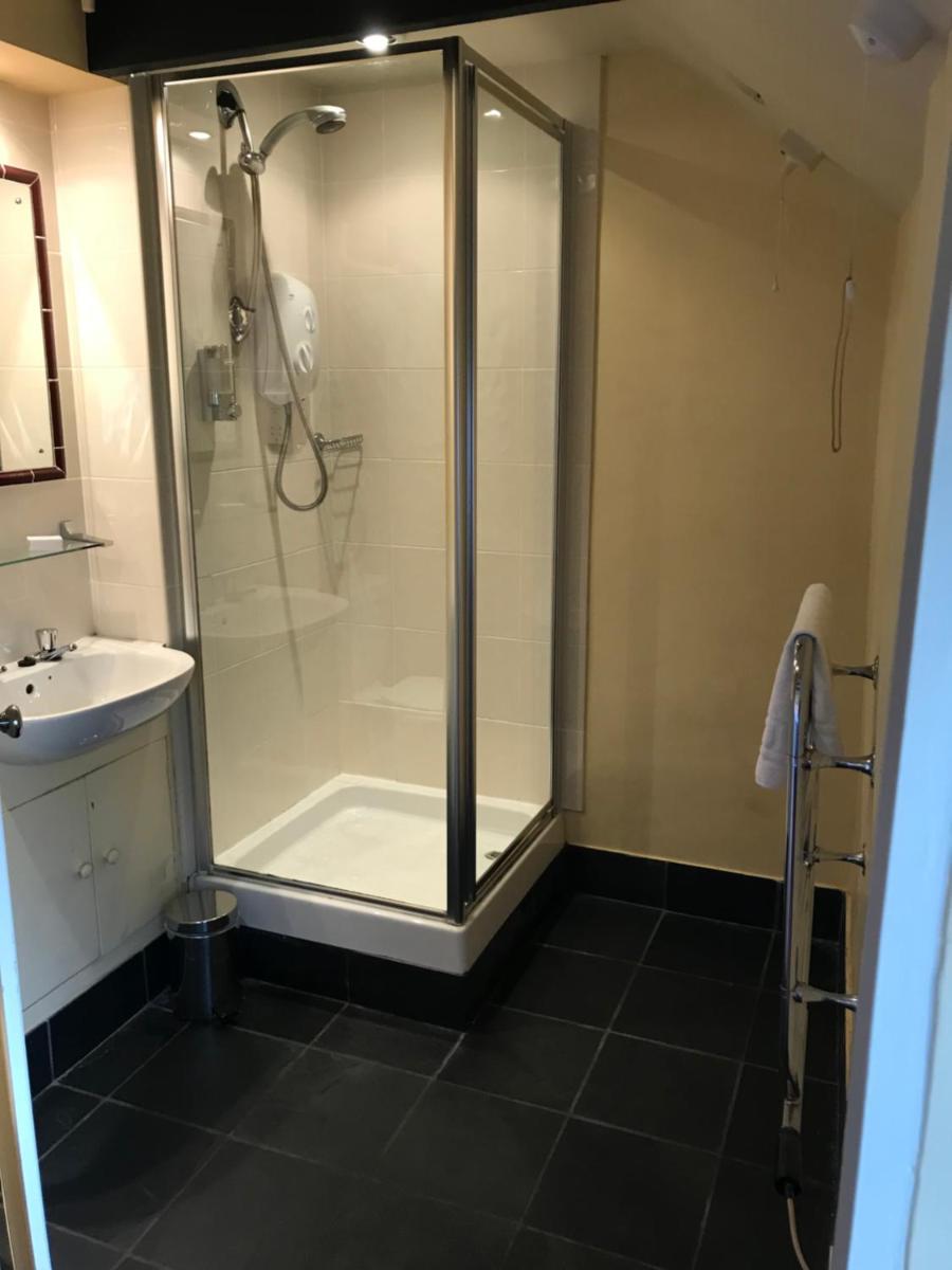 The Crown Inn - Housity