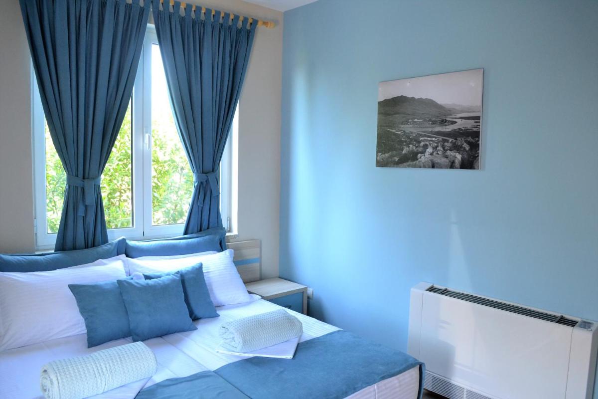 Open Doors Bed & Breakfast - Hizvo