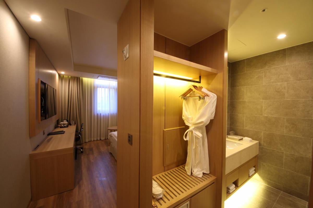 Suitetrails - Benikea The H Hotel