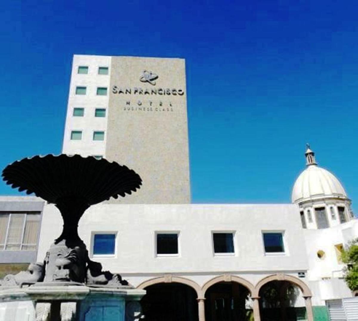 Suitetrails - Hotel San Francisco Irapuato Business Class