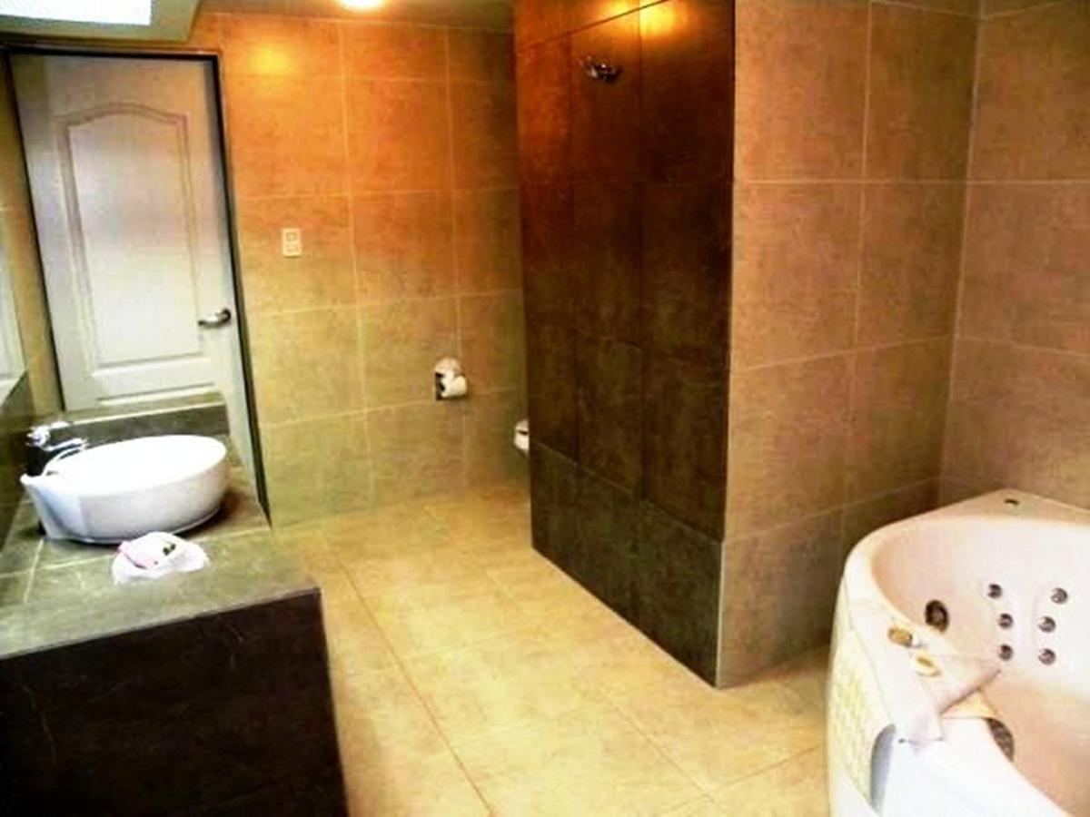 Suitetrails - Hotel San Francisco Irapuato Business Class