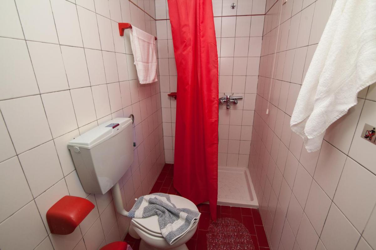 Vasilakis Studios & Apartments - Housity
