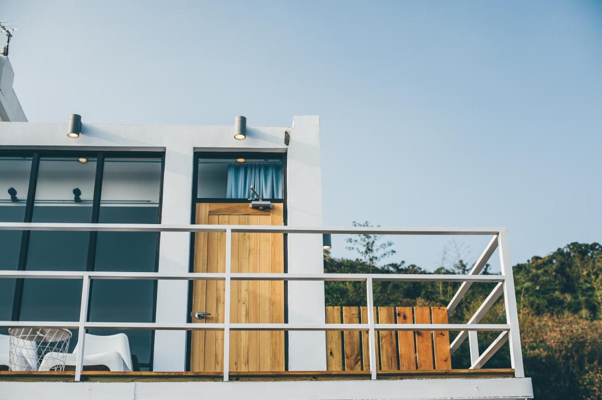 Yellow's Kenting B&B - Housity