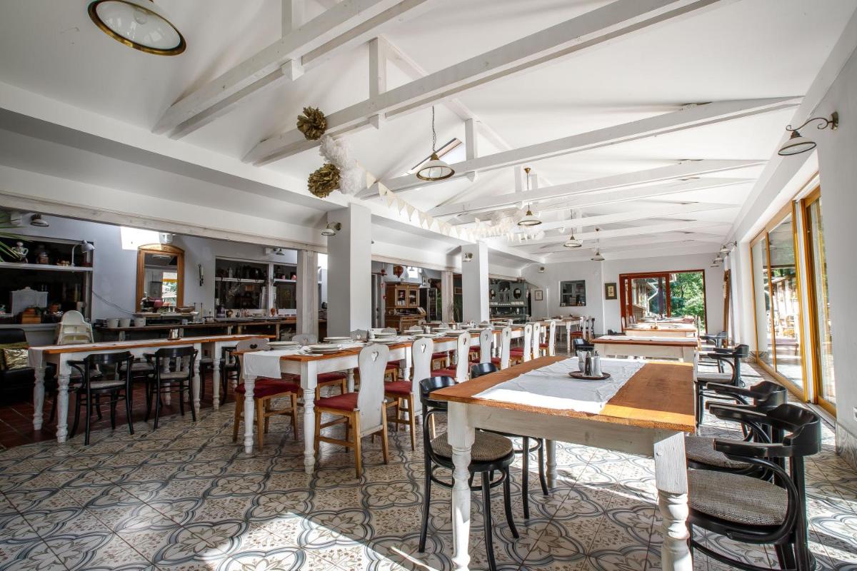 Nomad Hotel & Glamping - Housity