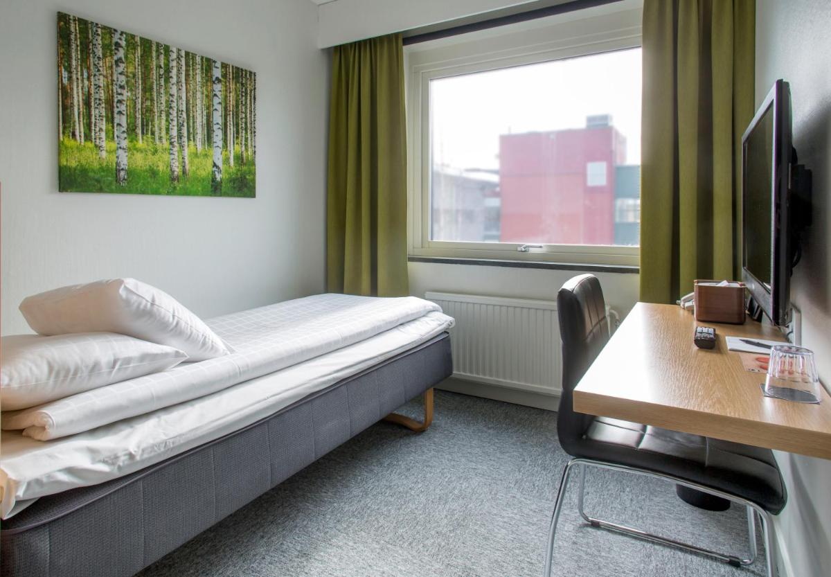 First Hotel Dragonen - Housity