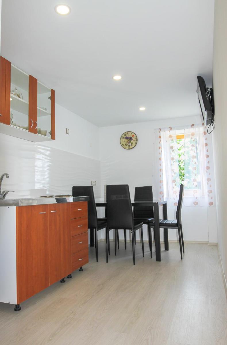 Suitetrails - Apartment Bugenvilija