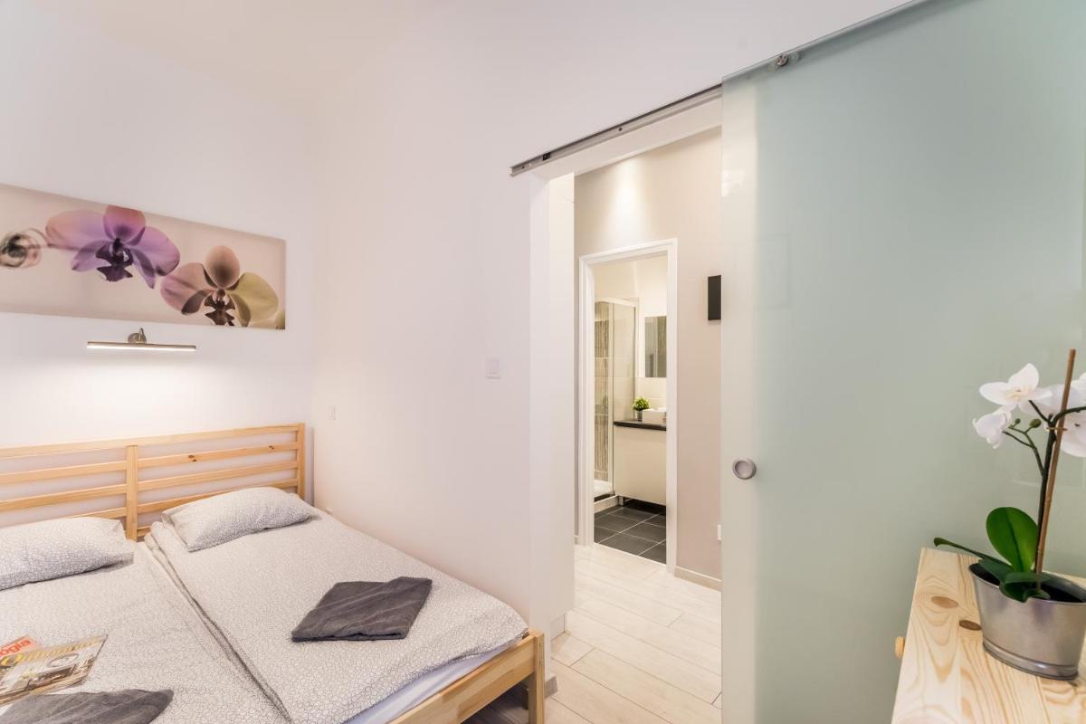Suitetrails - Fleur Créme Apartment