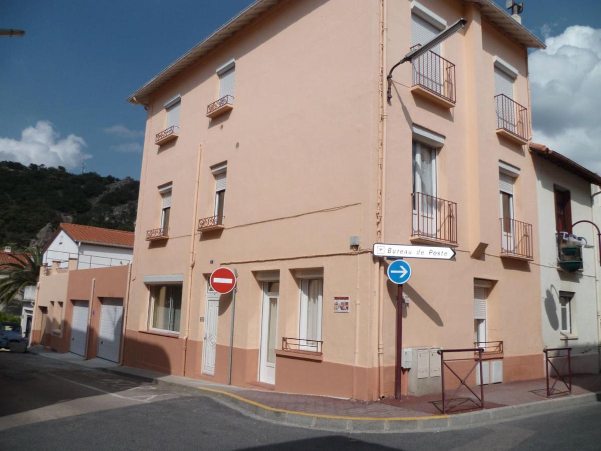 Les Mimosas - Housity