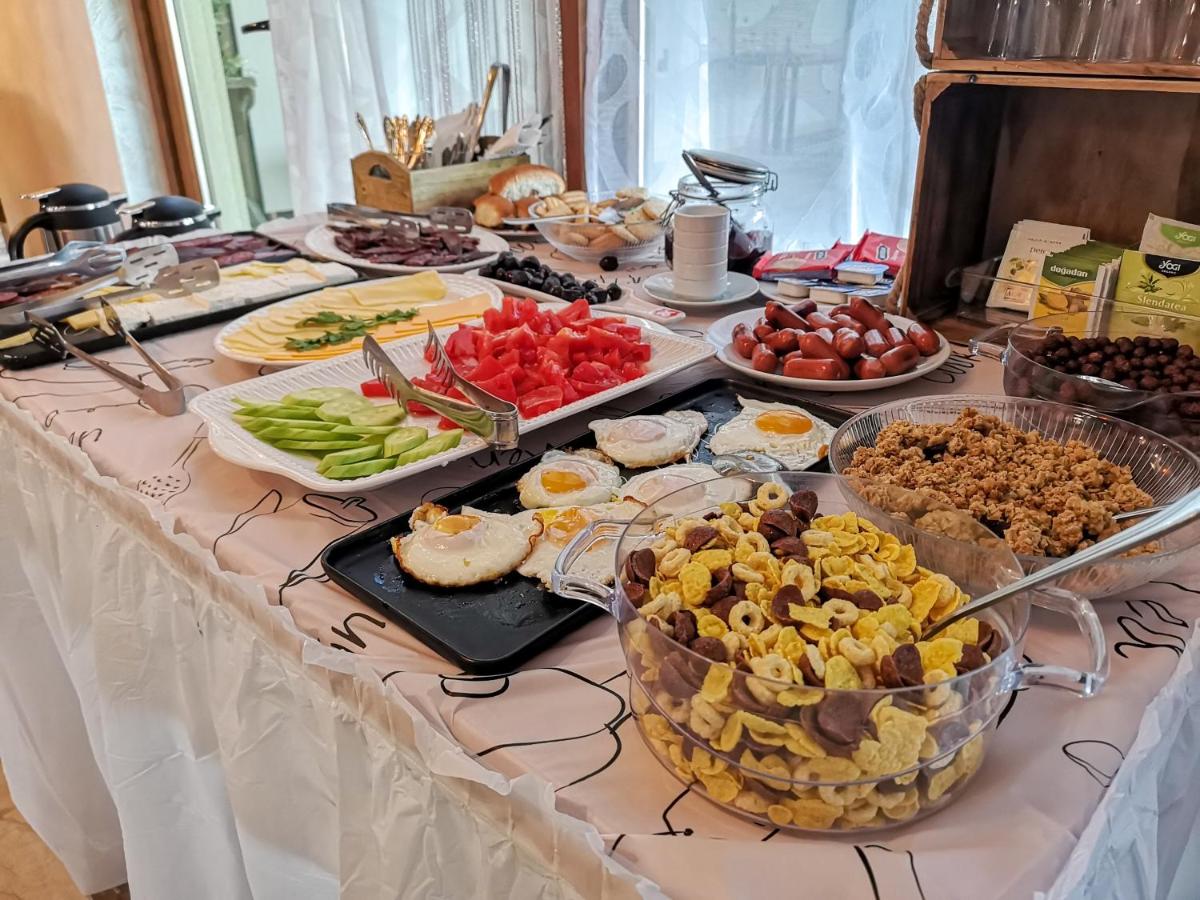 Suitetrails - Empera Hotel