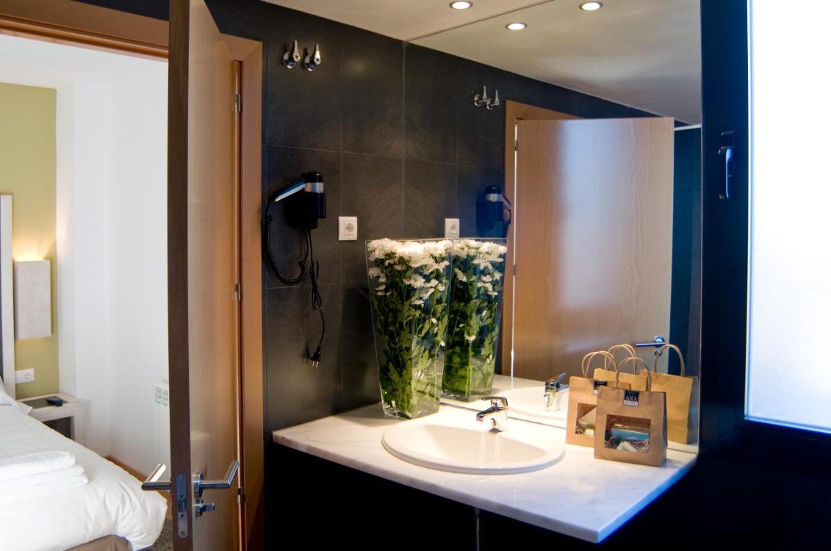 Hospedium Hotel Convento de Santa Ana - Housity