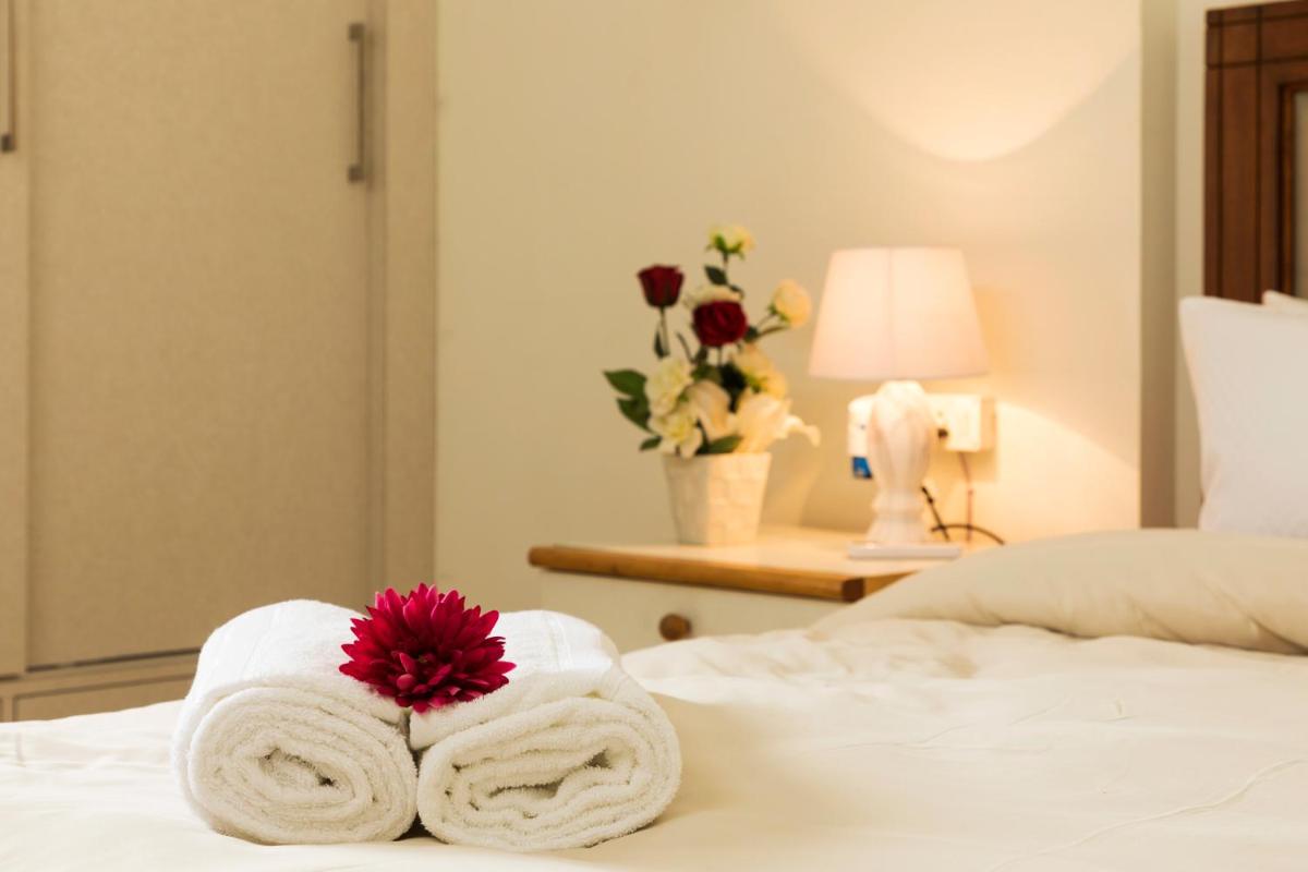 Suitetrails - Hostie Elina-3BR Condo West/Central Delhi