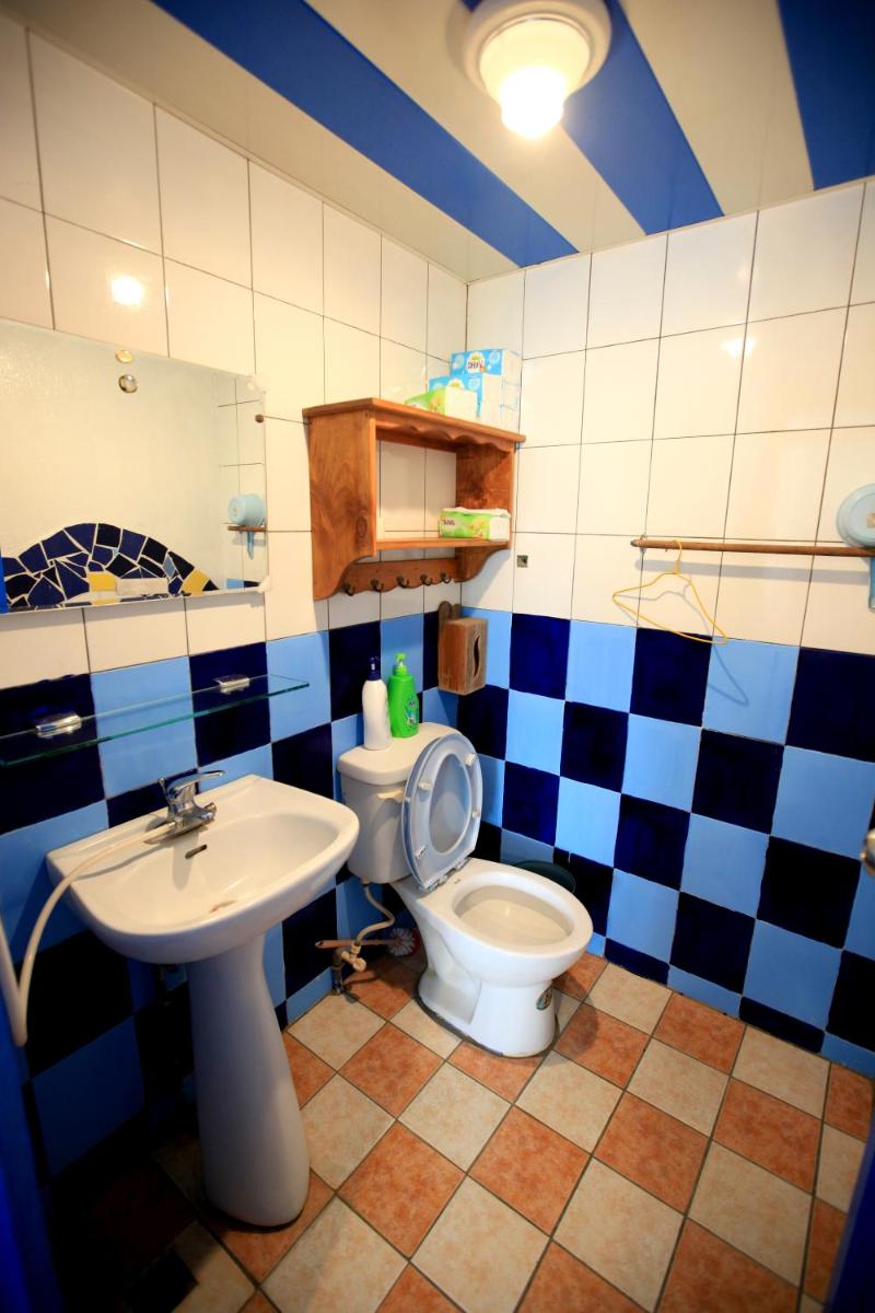 18 Children B&B - Housity