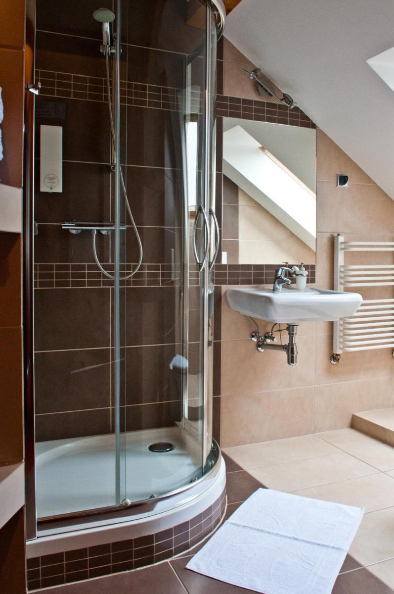Hotel & Restauracja Timberland - Housity