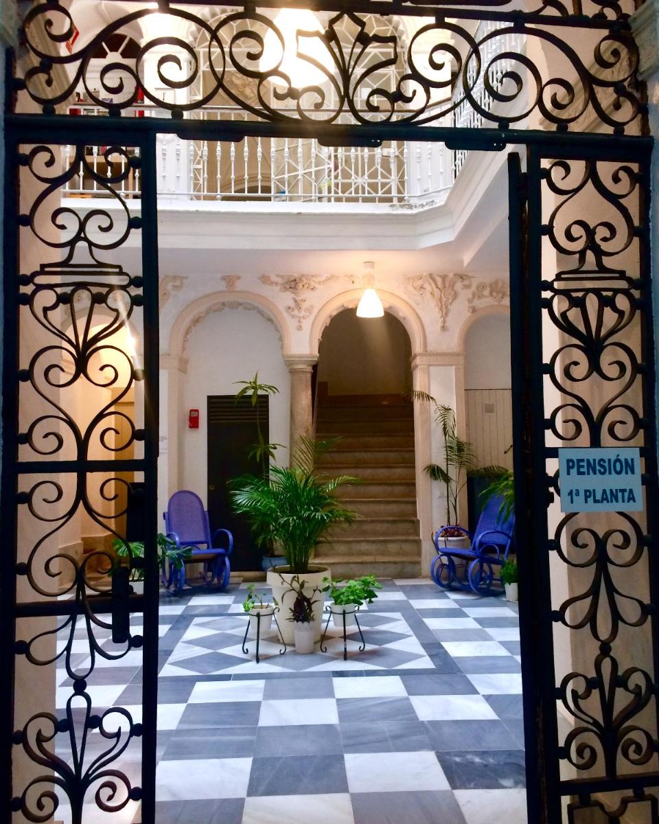 Pensión Cádiz - Housity