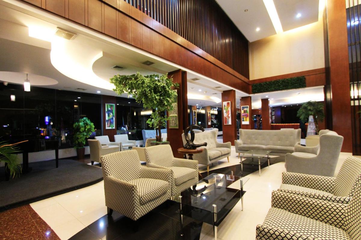 Suitetrails - Grand Hatika Hotel