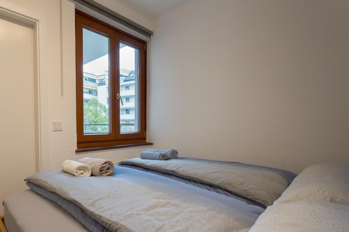 Spacious with balcony - Housity