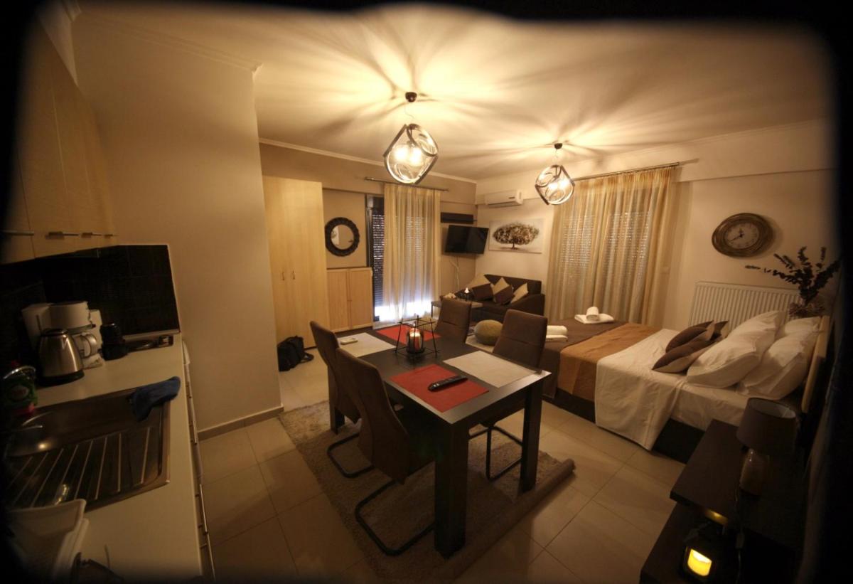 Suitetrails - Kosmos Service Apartment City Center 1 With Additional Cost Parking