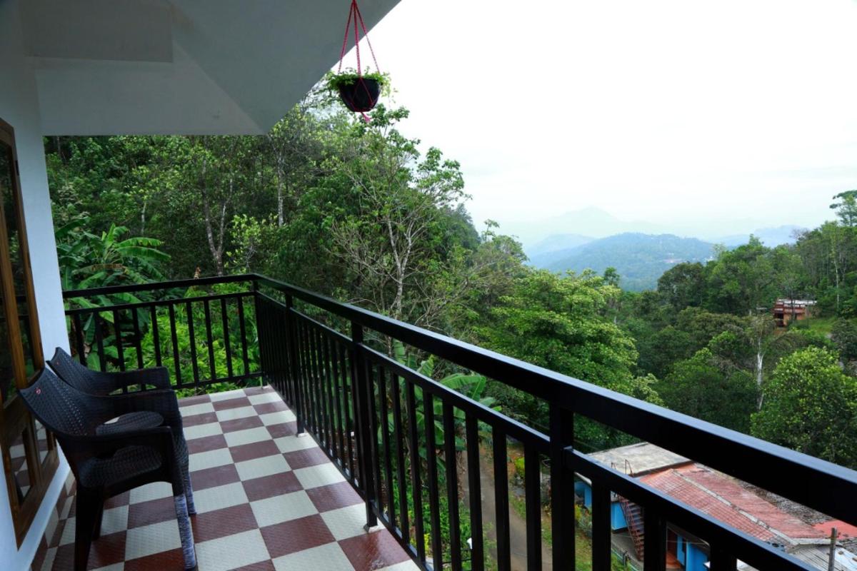 Mountain Breeze Villa and Homestay - Housity