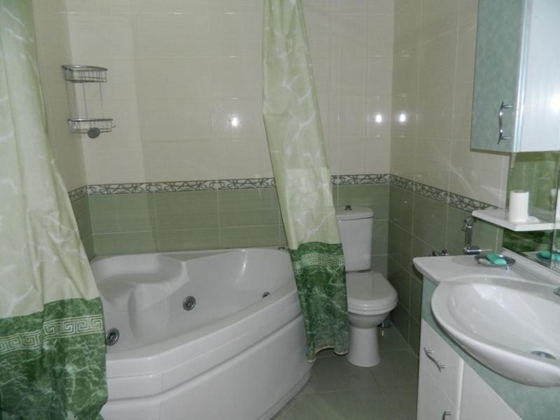 Suitetrails - Merry Street Apartment
