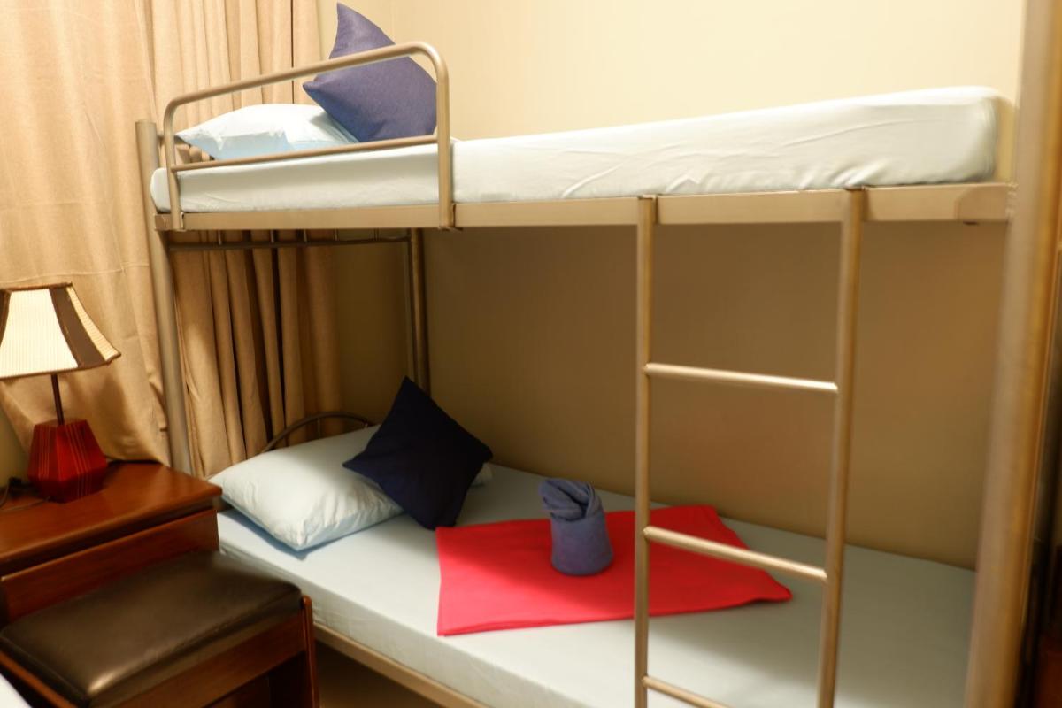 Suitetrails - Connecting Flight Mactan Cebu Hostel