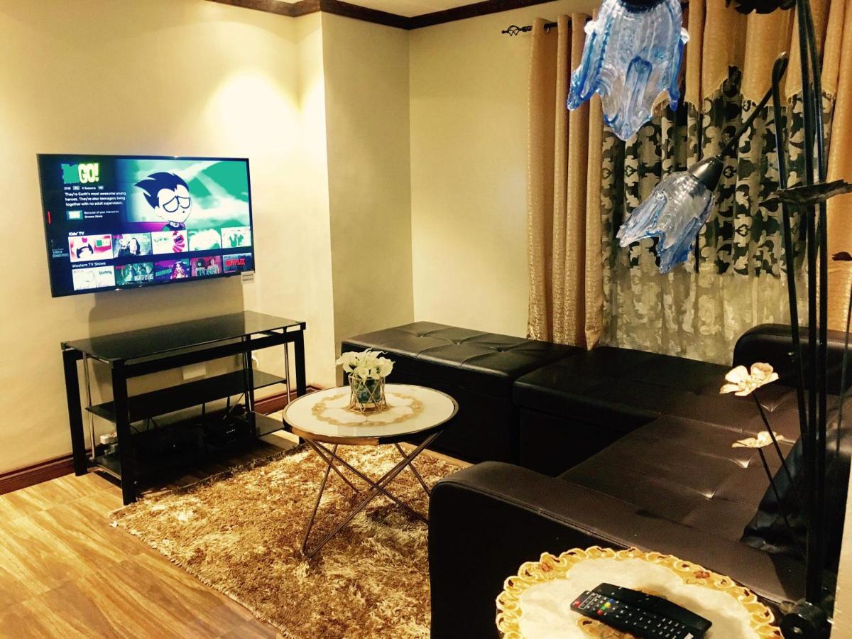 Affordable 2 BR 2 BA w/ Skycable, Netflix, & Amazon Prime - Housity