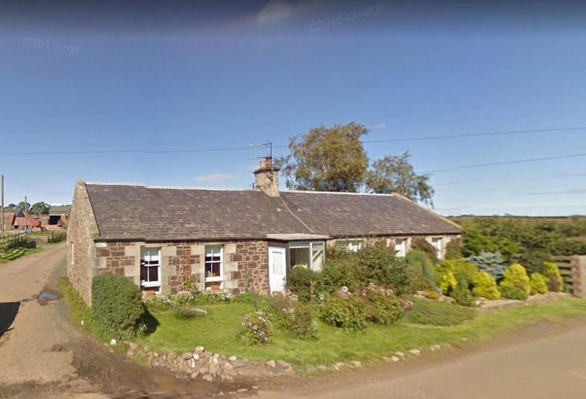 East Linton 3 Bedroom Cottage - Housity