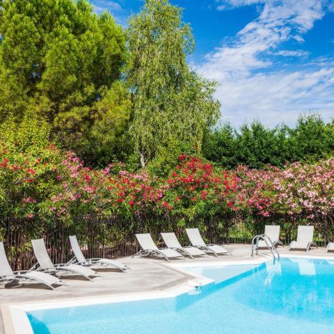 Logis Auberge Cigaloise - Housity