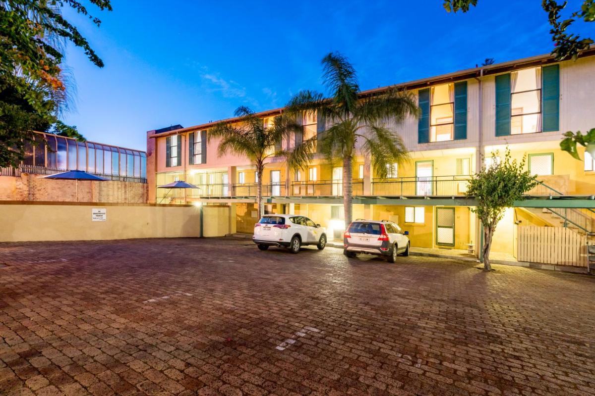 Suitetrails - Cottesloe Beach Chalets