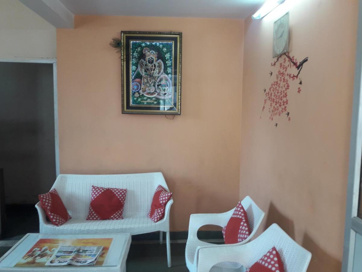 Hotel Shree Krishna - Housity