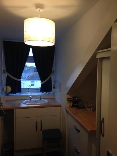Caledonia Guest House - Housity